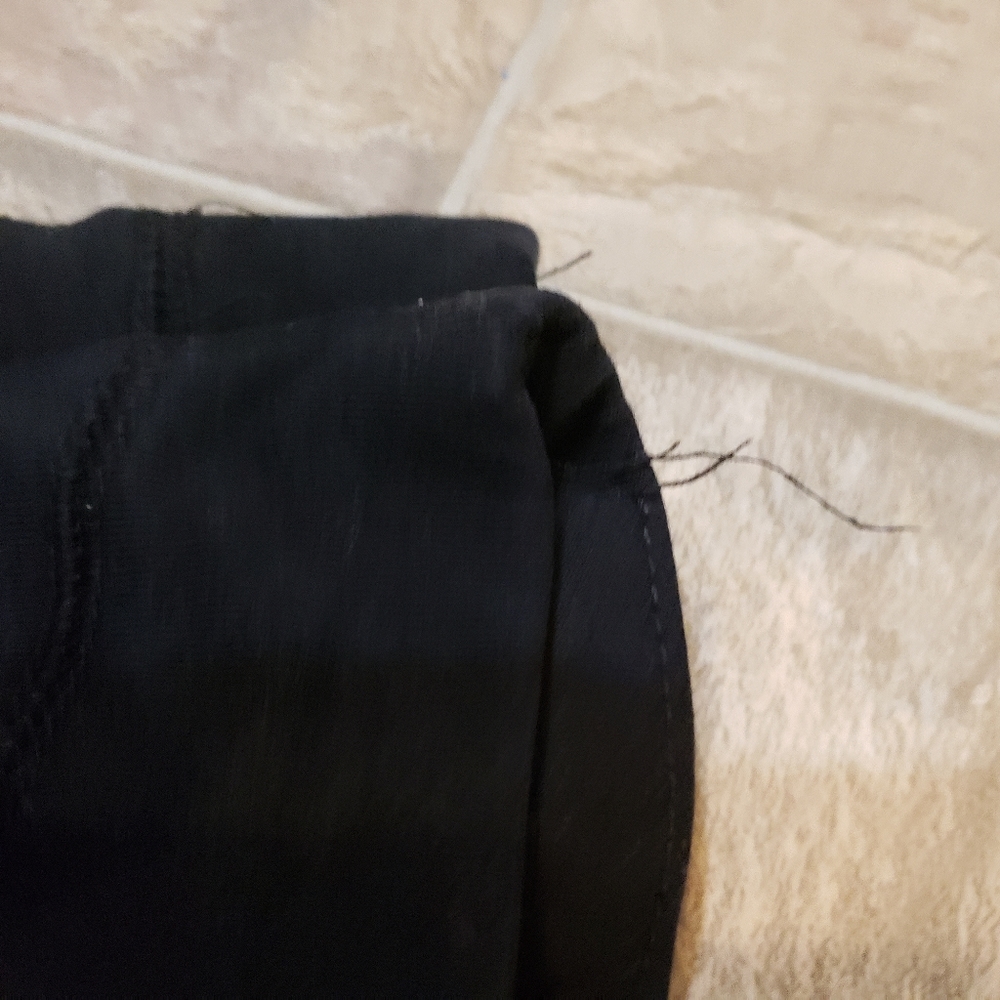 guc garage crop legging. small - Picture 2 of 2